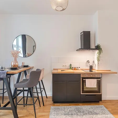 Spacestays Wifi Netflix Parking!