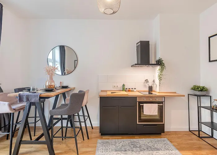 Spacestays Wifi Netflix Parking!